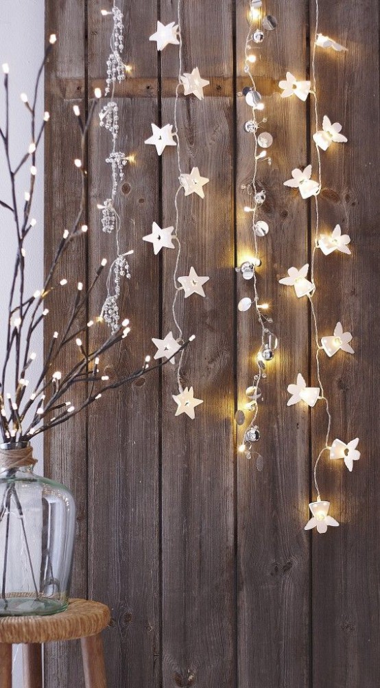 32 Incredible Christmas Lights Decorating Ideas