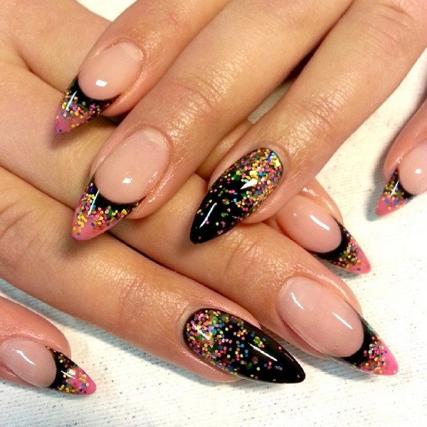 35 Stunning Pointy Nail Designs That You Want To Try - Gravetics