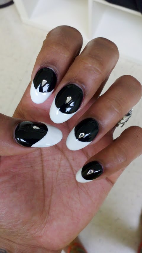 15 Easy Black and White Nail Designs for Beginners - Pretty Designs